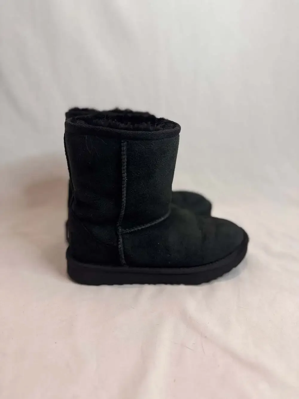 UGG Classic II Black Suede Boots Size 1